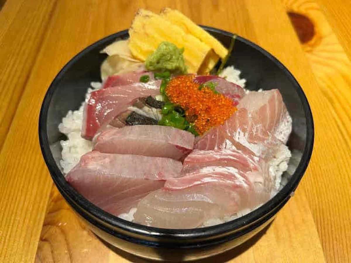 鮮魚いの吉