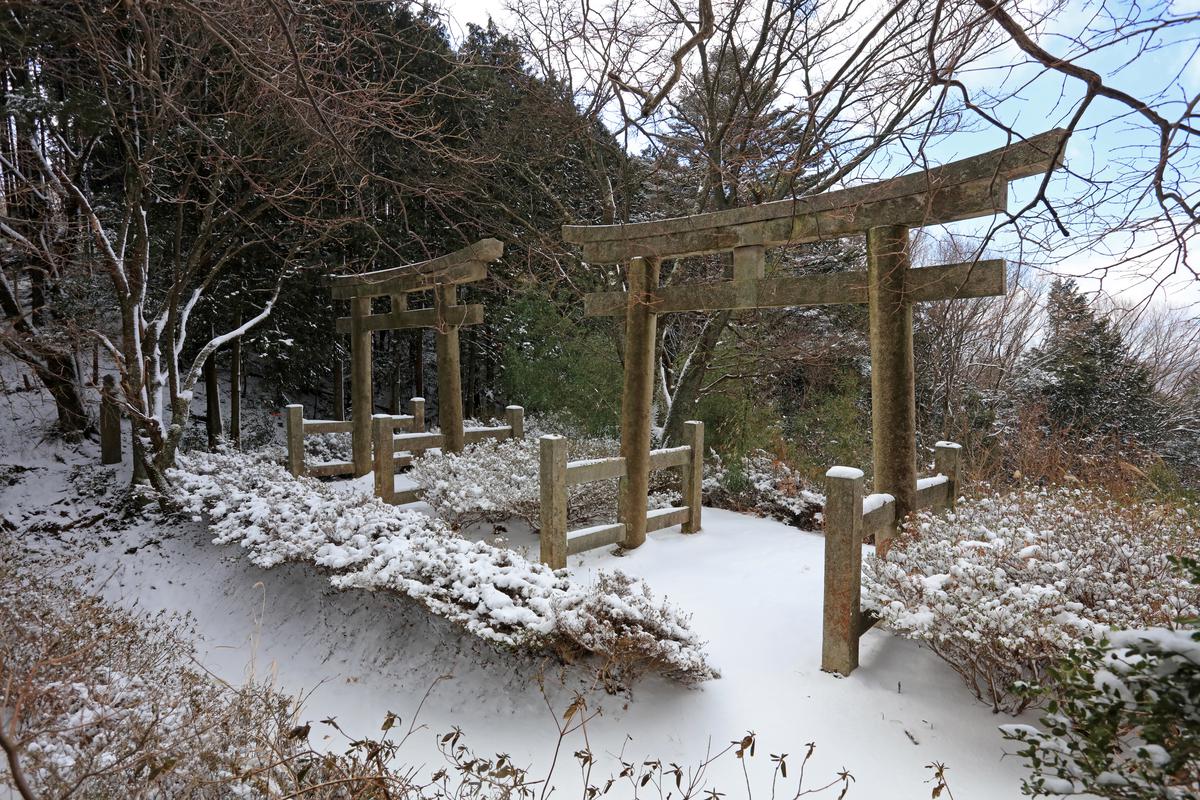二ツ鳥居