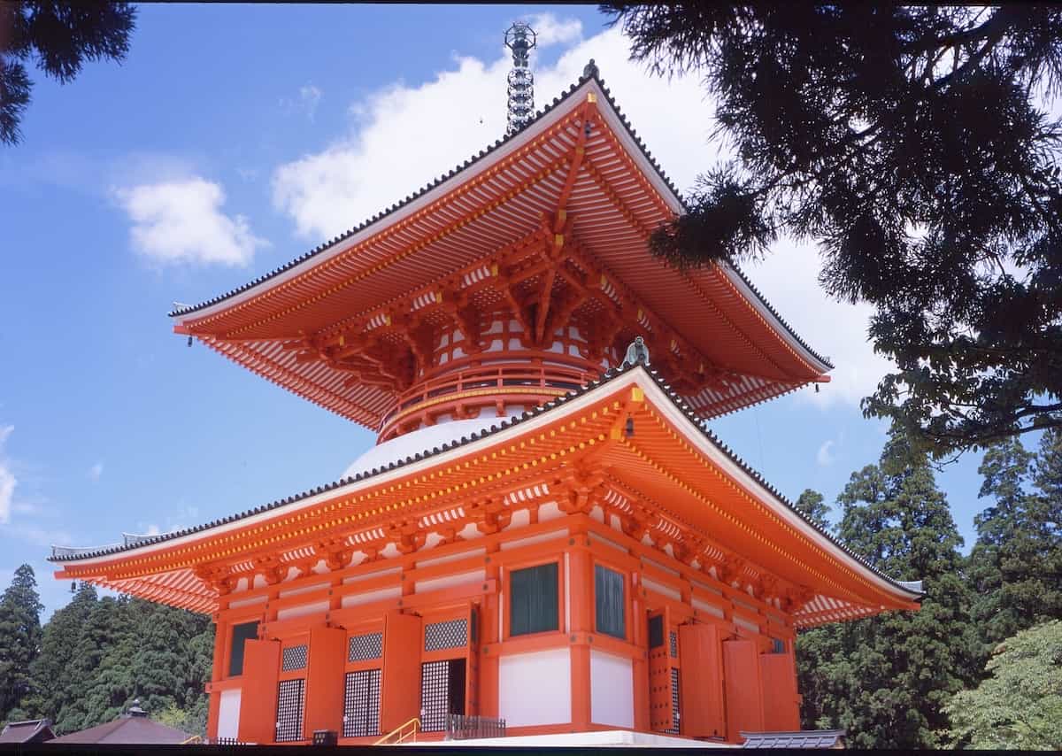 根本大塔