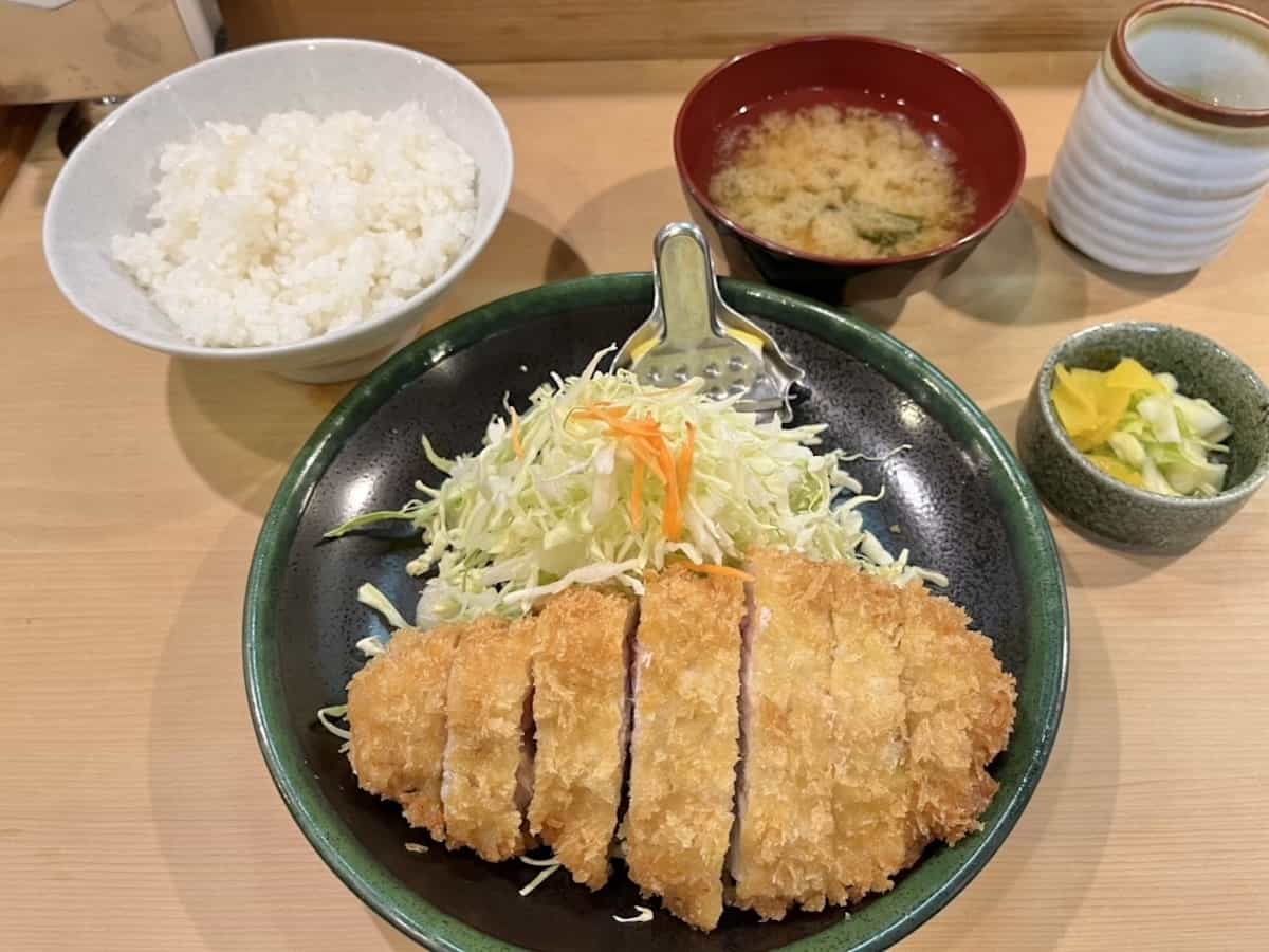 とんかつ 生駒
