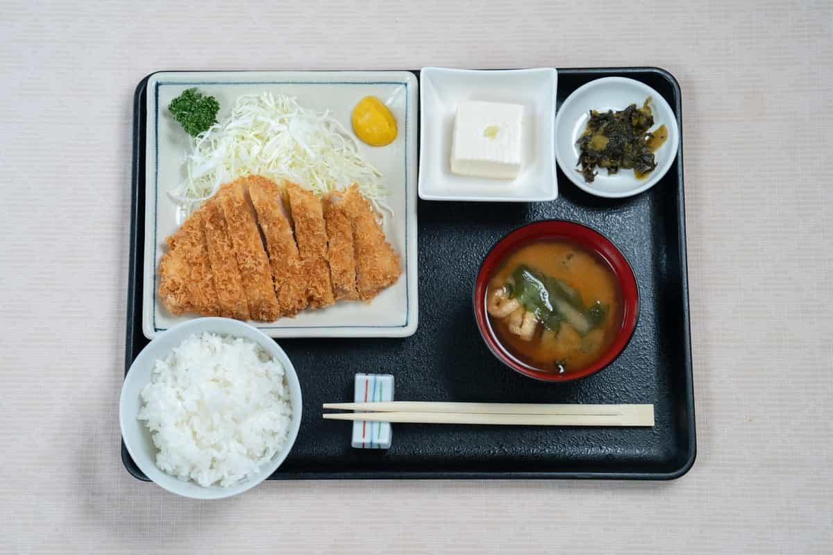 とんかつ&和食 吉
