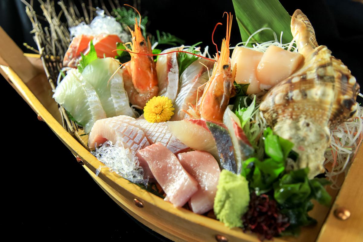 漁港直送  海鮮酒場  あんじ  烏丸六角店（居酒屋）